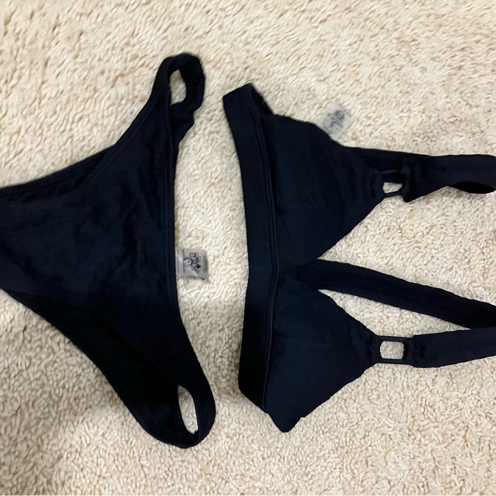 A cute black bathing suit